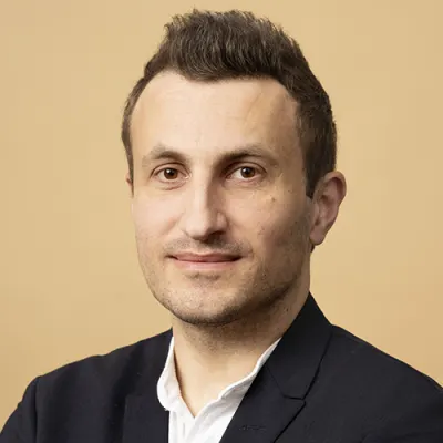 Portræt af Steffen W. Frølund